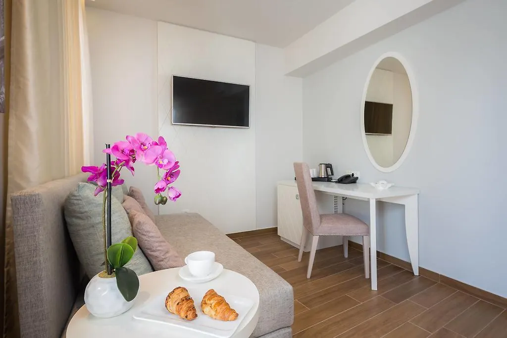 Balatura The Fine Bed&Breakfast Split 4*,